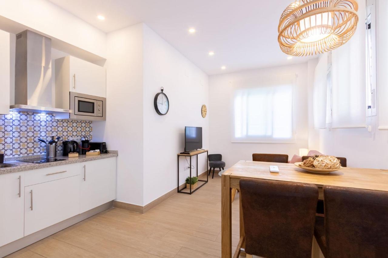 Apartament Nine O'Clock Metrosol Sewilla Zewnętrze zdjęcie